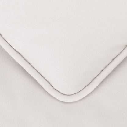 Amazon Basics King Size Comforter Sets, All-Season Down-Alternative 3-Piece Bedding Set, Pinch Pleat Design, Dark Grey